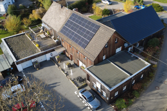 Deine Boxengasse am Nürburgring