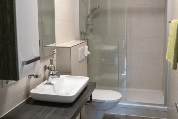 Familien Apartment, Badezimmer